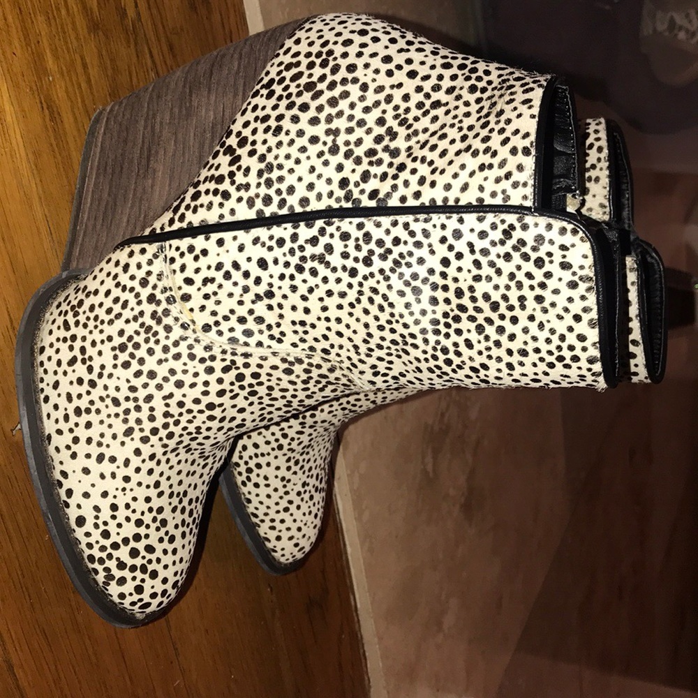 Heeled boots
